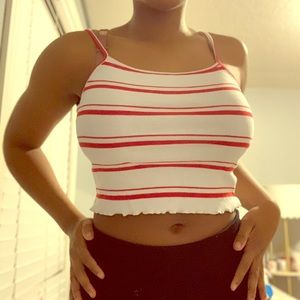 Cute cropped tank💕